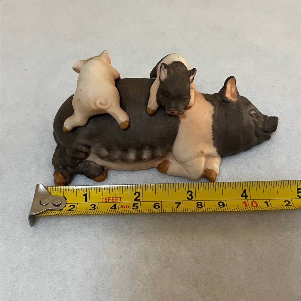 Enesco 1986 Vintage Porcelain Pig Mama Sow With Baby Piglets Figurine - Picture 11 of 11